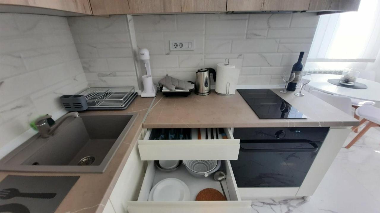 Luxury Apartment Iva Szkopje Kültér fotó