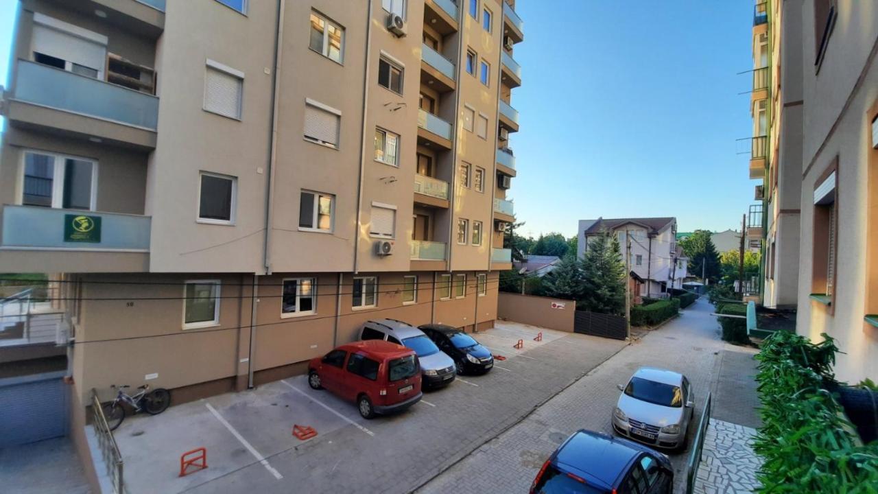 Luxury Apartment Iva Szkopje Kültér fotó