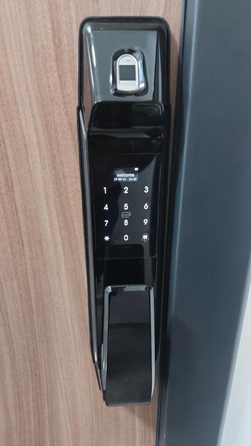 Luxury Apartment Iva Szkopje Kültér fotó