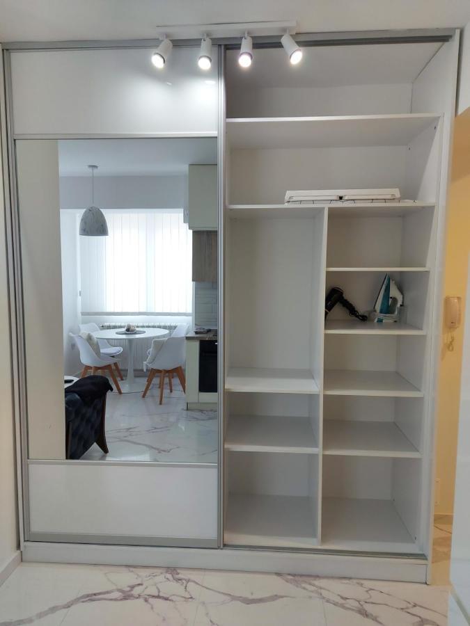 Luxury Apartment Iva Szkopje Kültér fotó